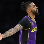 D'Angelo Russell goes viral for showing zero interest in joining Lakers huddle